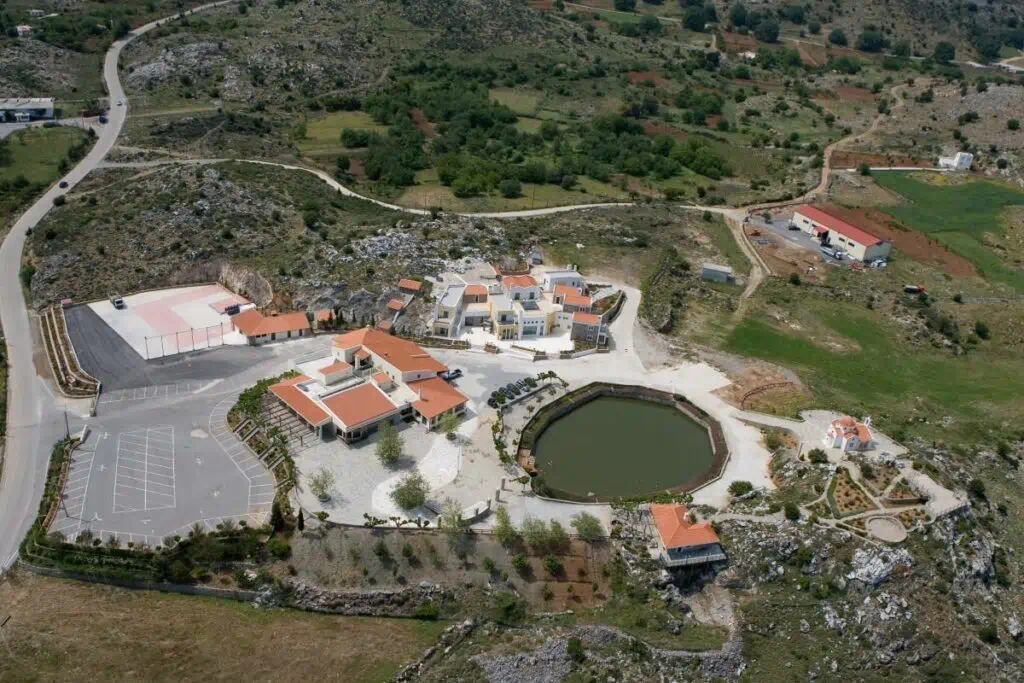 Delina Mountain Resort