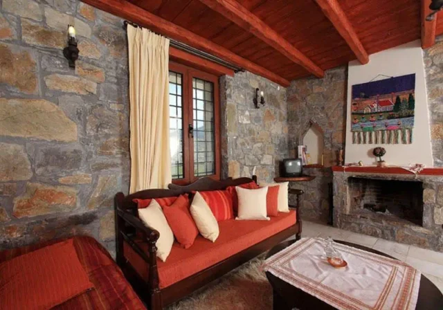 Arodamos guest houses