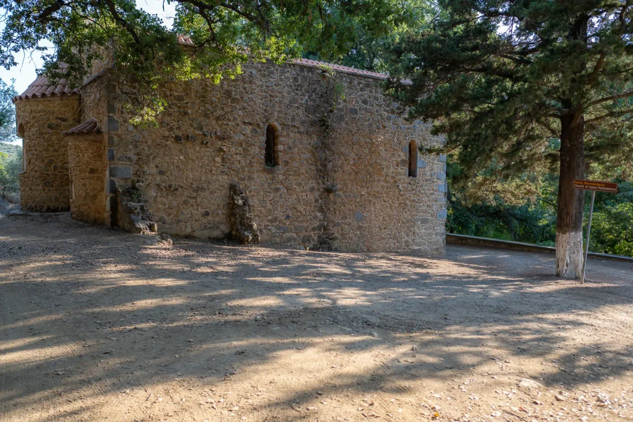 Agios Panteleimon in Bitzariano, near Kasteli Crete Agios Panteleimon in Bitzariano, near Kasteli Crete