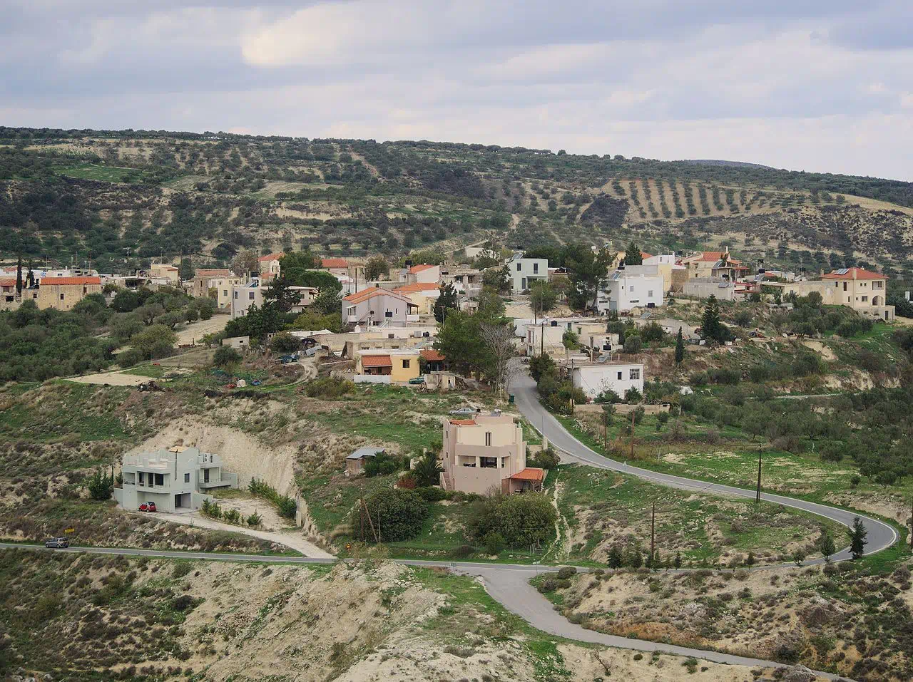 Kainourgio Chorio, Chersonissos