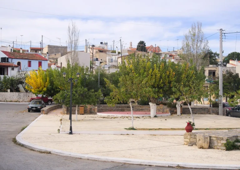 Smari, Minoa – Pediada