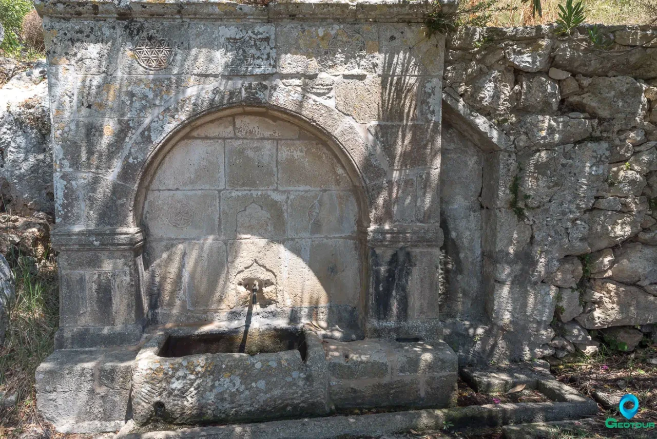 The second fountain in Voila The second fountain in Voila