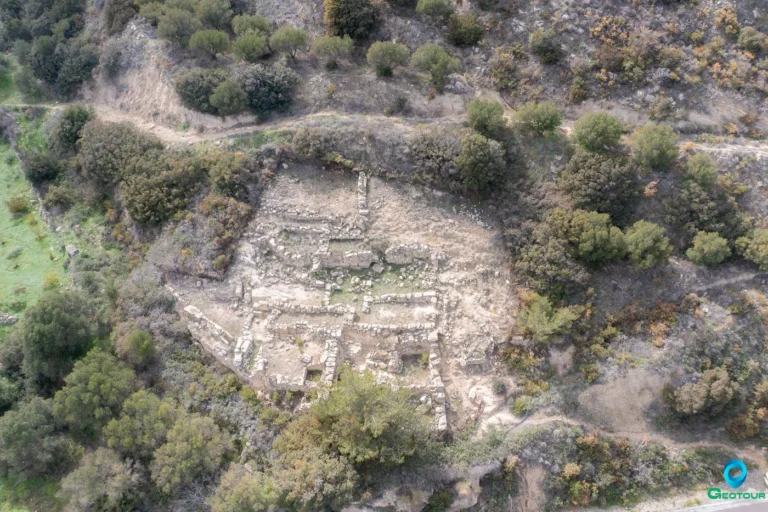 Zou Minoan Farmhouse