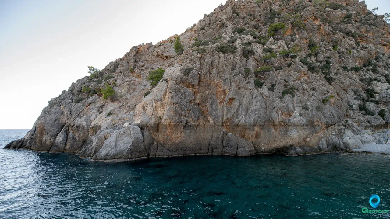 Uplift coastling at Sougia